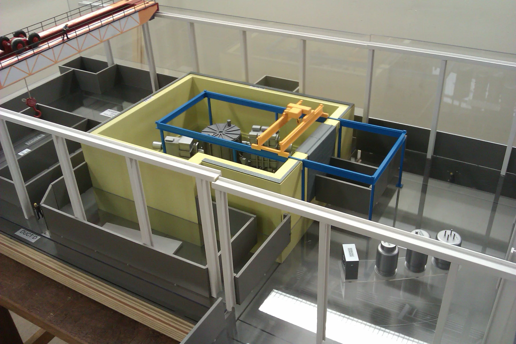 Fusion reactor display model